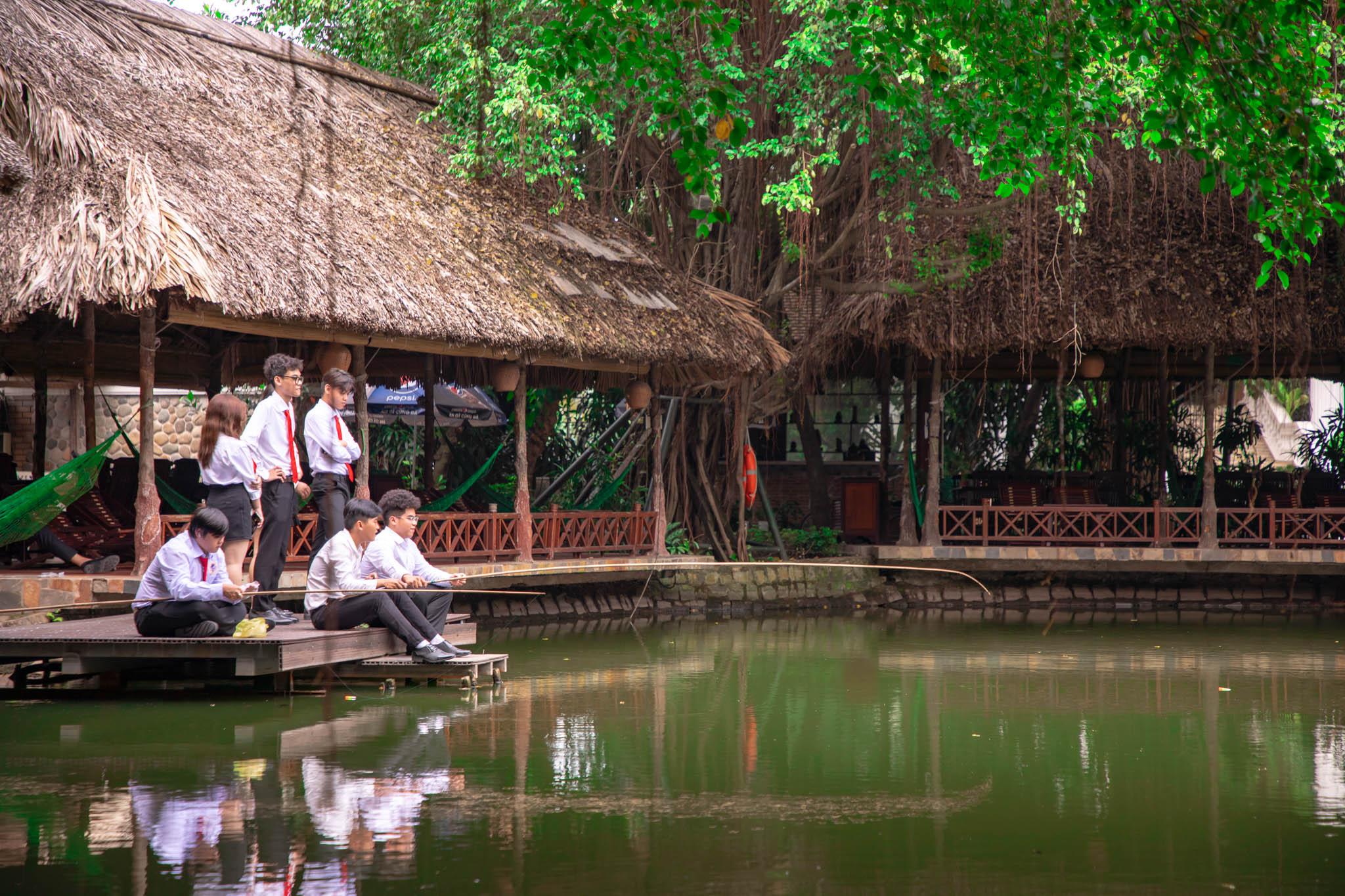 SIUers trải nghiệm khu ngh?dưỡng xanh - Phương Nam Resort